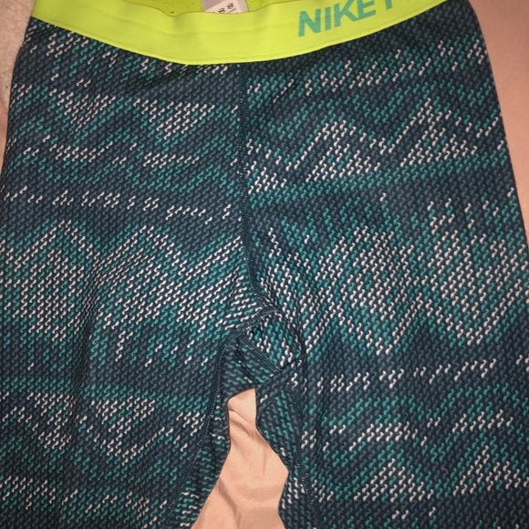 Blue white and lime green Nike pro tights - Picture 5 of 6